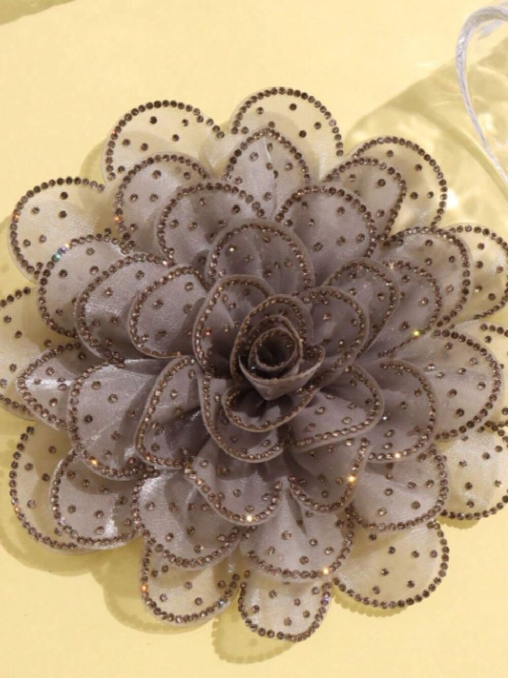 Large Gray 3D Fabric Flower Brooch – Multi‑Layer Mesh Applique with Rhinestones